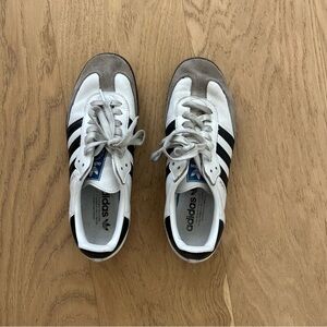 Adidas women’s samba